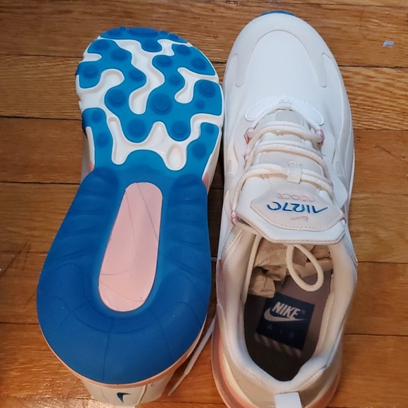 Nike Air270 react - Picture 3 of 3